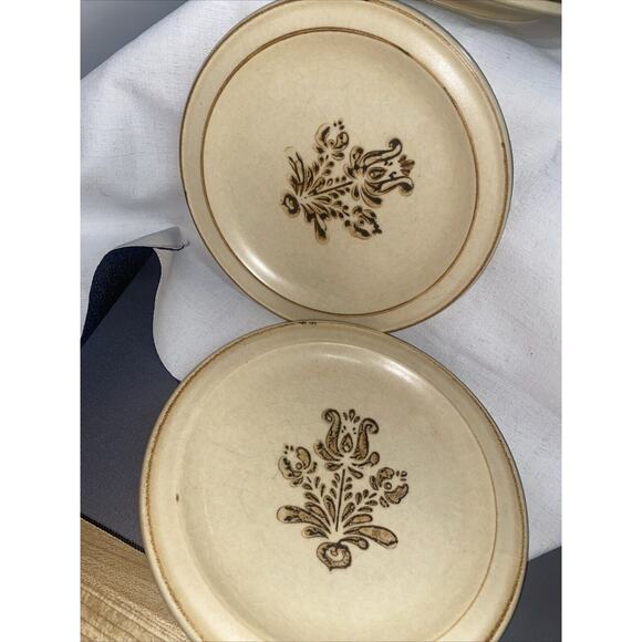 Pfaltzgraff Village Salad Dessert Plates USA Brown Beige 7", Set of 4 - Picture 2 of 6